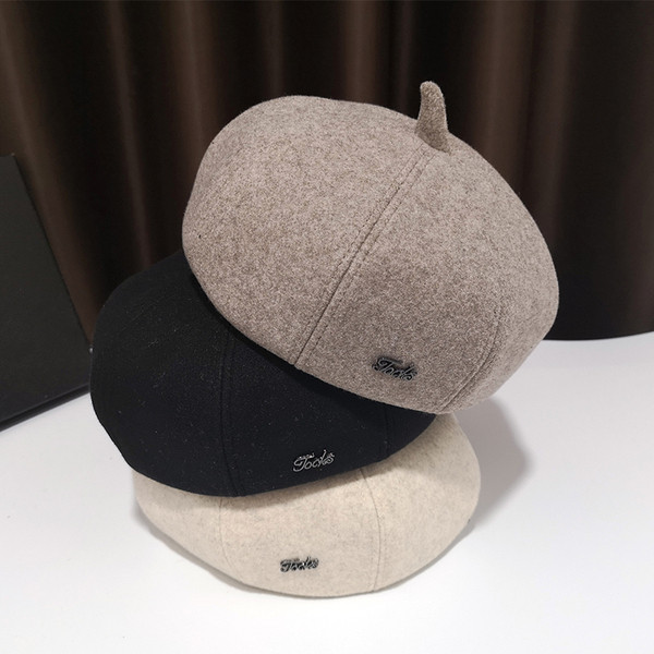 Női alkalmi barett típusú sapka négy színben