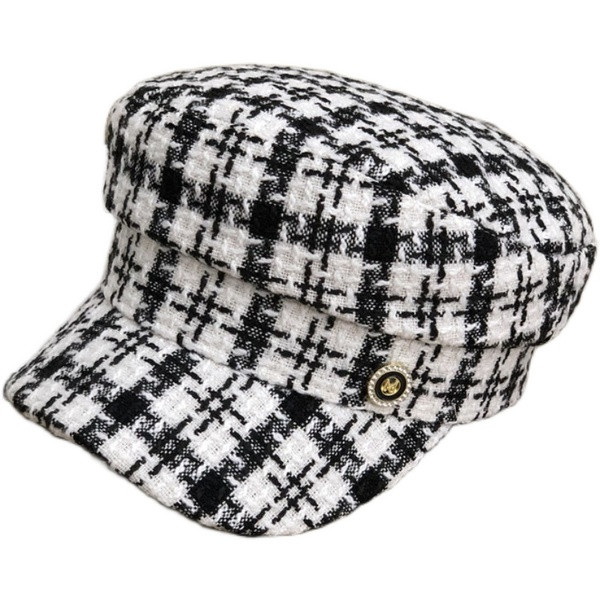 Stílusos kockás női sapka napellenzővel