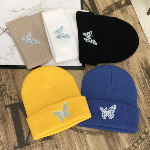 Palarie casual dama cu broderie fluturi