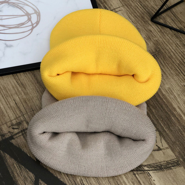 Palarie casual dama cu broderie fluturi