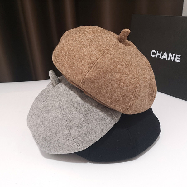 Palarie de dama tip bereta de lana