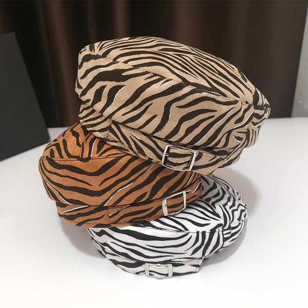 Modern női sapka retro stílusban három színben