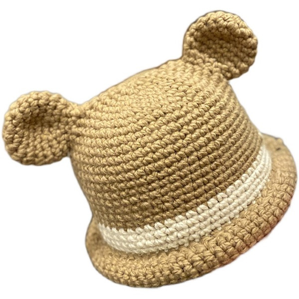 Női kötött sapka 3D elemmel