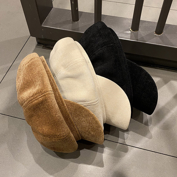 Női kordbársony sapka napellenzővel