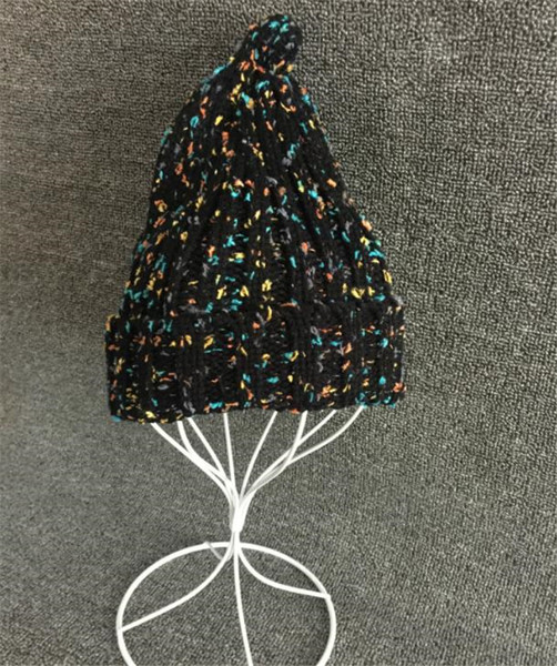 Meleg téli sapka nőknek