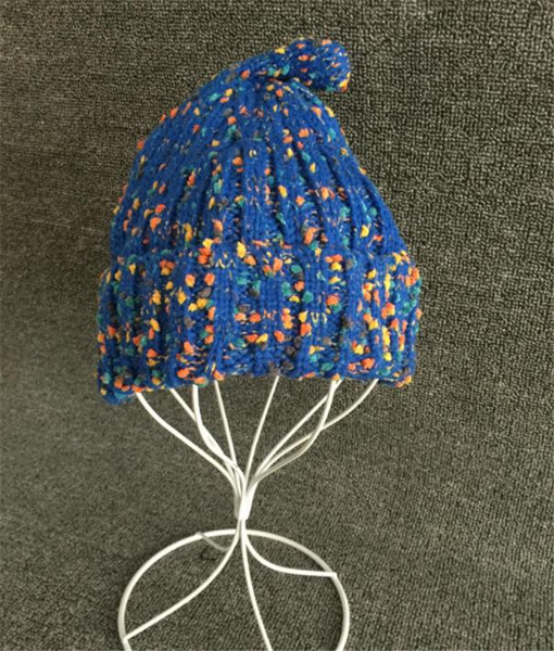 Meleg téli sapka nőknek