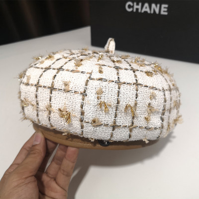 Beret típusú sapka fehér és fekete színben - retro stílusban