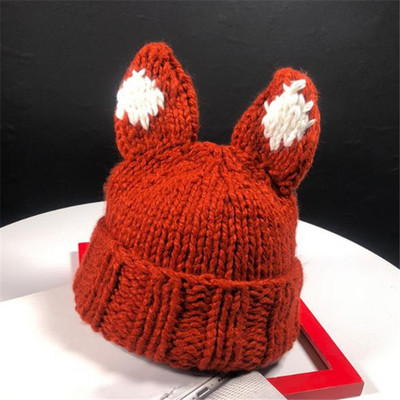 Női kötött sapka 3D elemmel