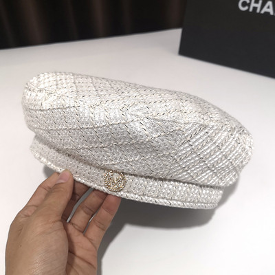 Retro stílusú női sapka őszre és télre