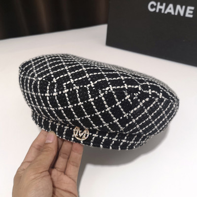 Retro stílusú női sapka őszre és télre