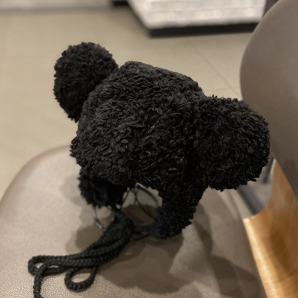 Bolyhos női téli fülvédő nyakkendővel