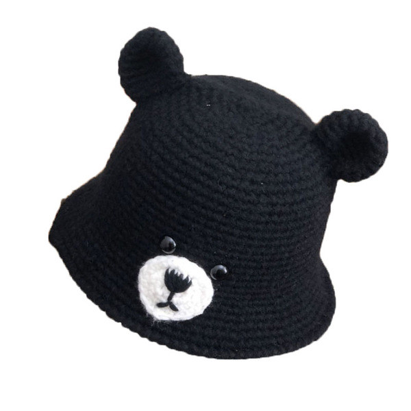 Modern kötött női sapka 3D elemekkel