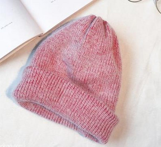 Női kötött sapka sima modell