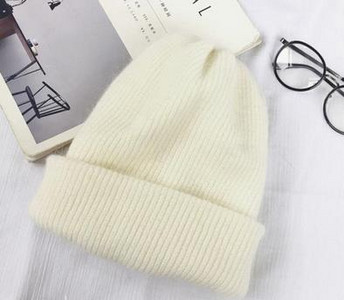 Női kötött sapka sima modell