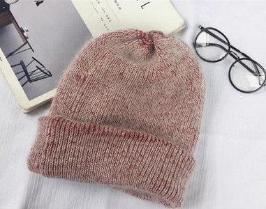 Női kötött sapka sima modell