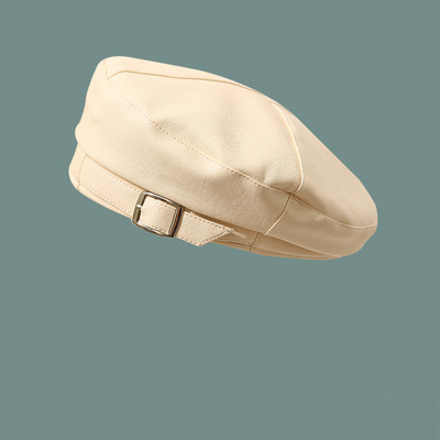 Női bőr sapka csattal - barett típusú