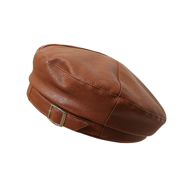 Női bőr sapka csattal - barett típusú