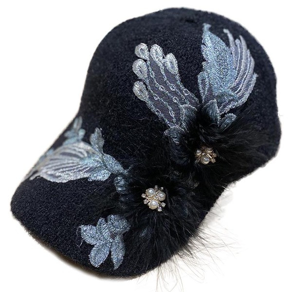 ÚJ Modell női sapka hímzéssel és sapka típusú gyöngyökkel