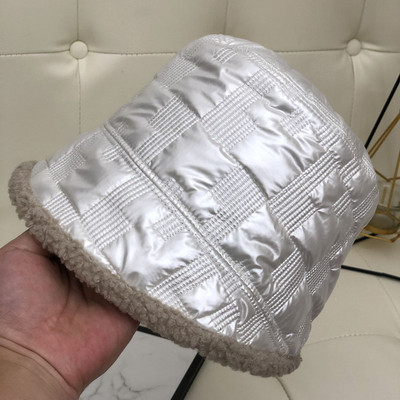 Női téli sapka puha béléssel