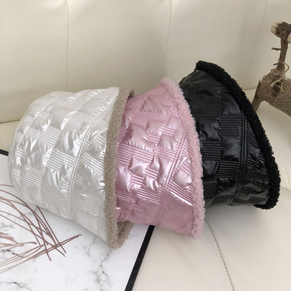 Női téli sapka puha béléssel