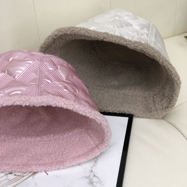 Női téli sapka puha béléssel