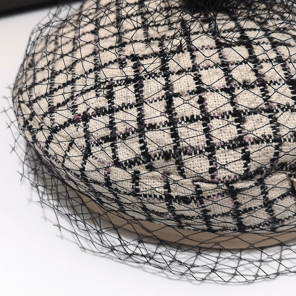 Kockás női sapka retro stílusban két színben