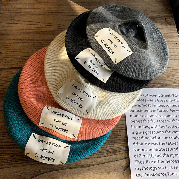 Új modell női kötött sapka emblémával