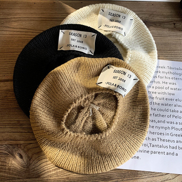 Új modell női kötött sapka emblémával