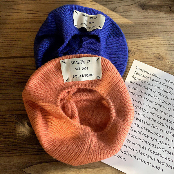 Új modell női kötött sapka emblémával