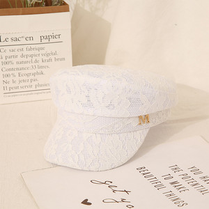 Új modell női beret típusú sapka fehér és fekete színben