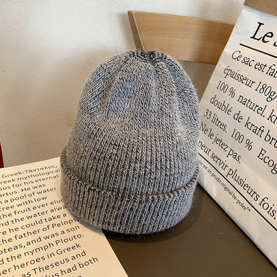 Modern női kötött sapka sima modell