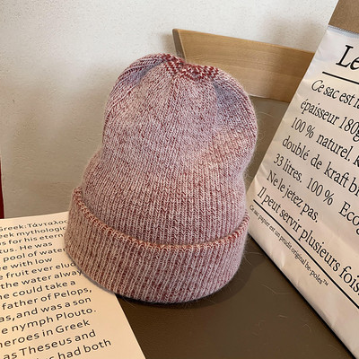 Modern női kötött sapka sima modell