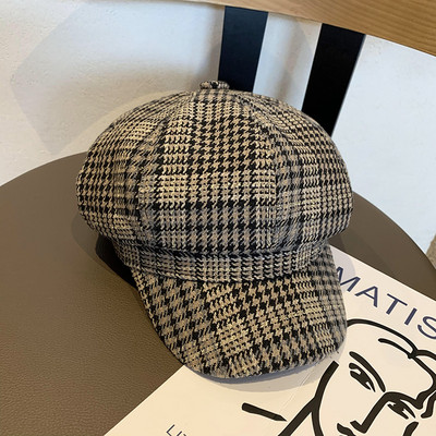 Kockás női sapka típusú barett-retro stílusban