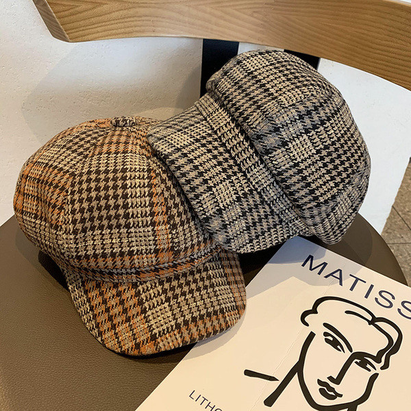 Kockás női sapka típusú barett-retro stílusban