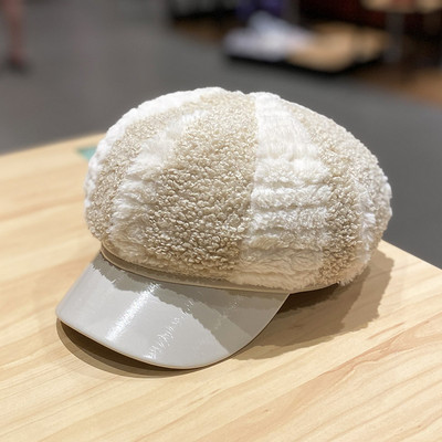 Mindennapi lefelé női kalap