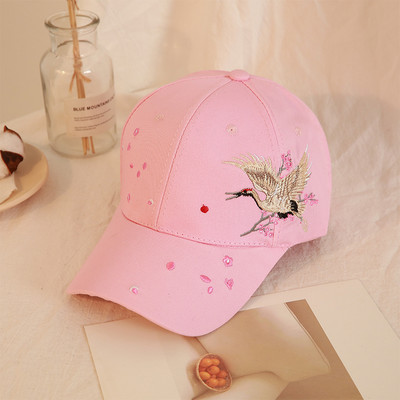 Új modell női sapka napellenzővel és hímzéssel