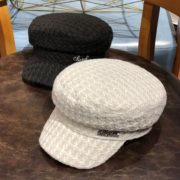 Modern női sapka típusú sapka felirattal