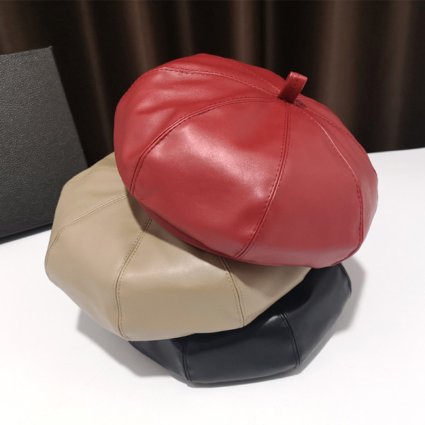 Bőr női barett típusú sapka több színben