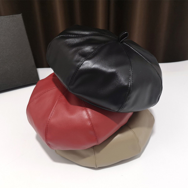 Bőr női barett típusú sapka több színben