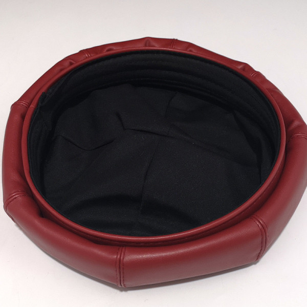 Bőr női barett típusú sapka több színben