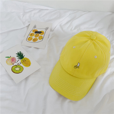 Uniszex sapka napellenzővel és hímzett felirattal