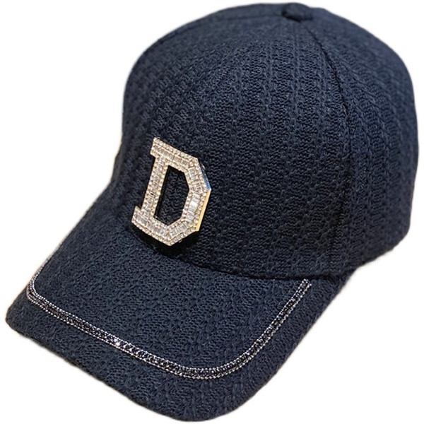 Palarie de dama cu vizor si element metalic