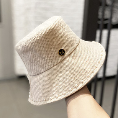 Ρετρό γυναικείο καπέλο με πέρλες και μεταλλικό στοιχείο