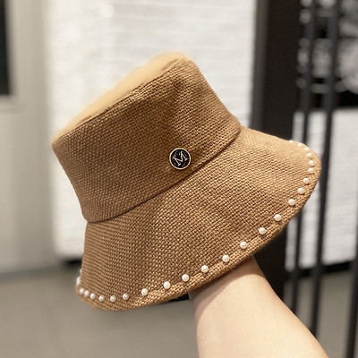 Ρετρό γυναικείο καπέλο με πέρλες και μεταλλικό στοιχείο