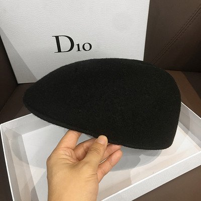 Χειμερινό γυναικείο καπέλο κλασικό μοντέλο τύπου μπερέ