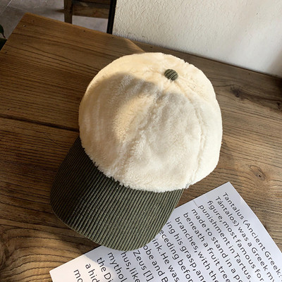 Γυναικείο καπέλο με γείσο