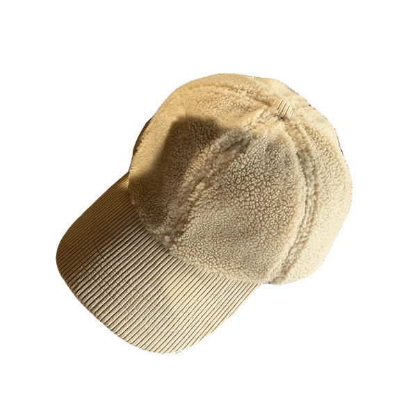 Γυναικείο καπέλο με γείσο