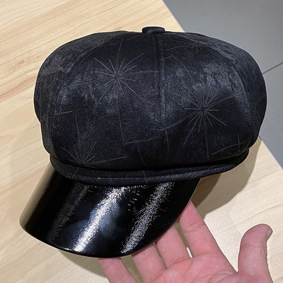 Alkalmi női bársony sapka napellenzővel