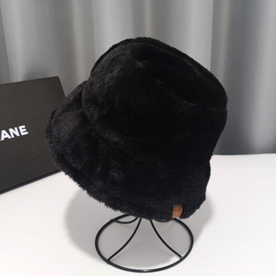 Γυναικείο βελούδινο καπέλο σε τρία χρώματα