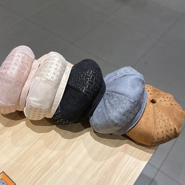 Női bársony barett sapka